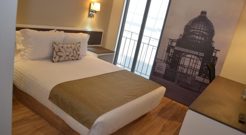Plaza Revolucion 4* Mexico-stad