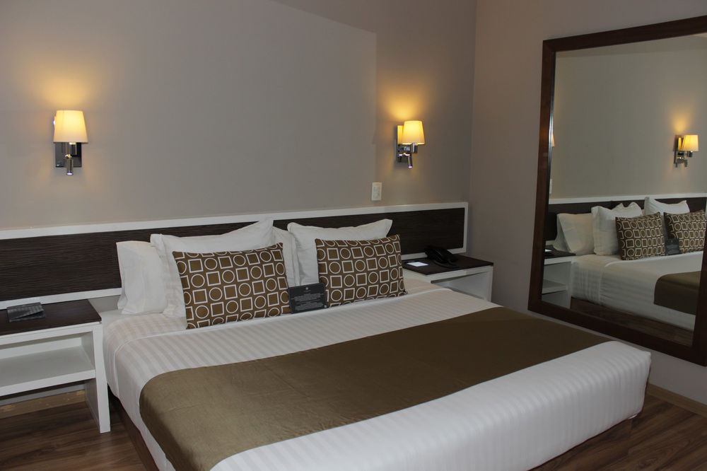 Plaza Revolucion 4* Mexico-stad